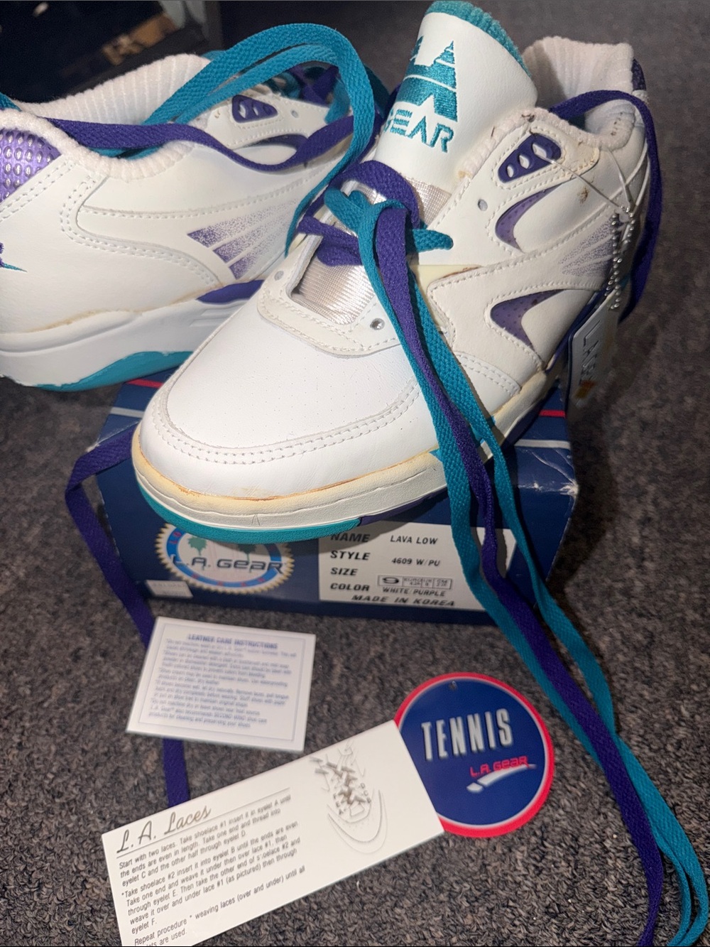 Vintage L.A. Gear Lava Low Sneakers – White/Purple